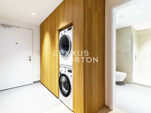 Pronájem bytu 1+kk, Praha - Smíchov, Šiklové, 38 m2