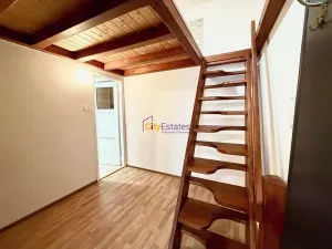 Prodej bytu 2+kk, Praha - Holešovice, Veverkova, 52 m2