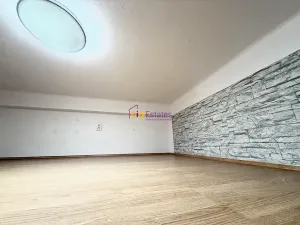Prodej bytu 2+kk, Praha - Holešovice, Veverkova, 52 m2