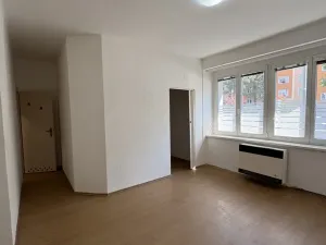 Pronájem bytu 1+kk, Plzeň - Doubravka, Masarykova, 35 m2