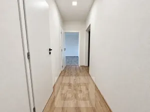Pronájem bytu 3+1, Hodonín, nám. Osvobození, 75 m2