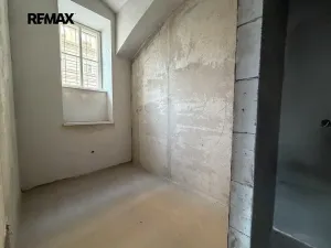 Pronájem obchodního prostoru, Praha - Nové Město, Koubkova, 89 m2