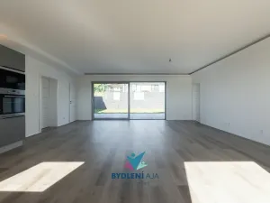 Prodej rodinného domu, Dubí, V Aleji, 206 m2
