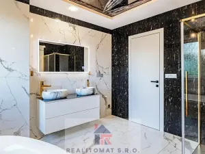 Prodej rodinného domu, Praha - Komořany, Pod lesem, 325 m2