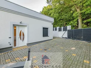 Prodej rodinného domu, Praha - Komořany, Pod lesem, 325 m2