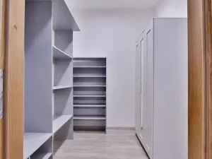 Pronájem bytu 3+1, Praha - Bubeneč, Bubenečská, 116 m2
