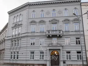 Pronájem bytu 2+kk, Hradec Králové, Komenského, 76 m2