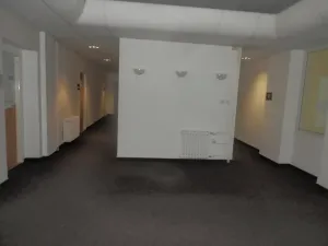 Pronájem kanceláře, Hradec Králové, Československé armády, 34 m2