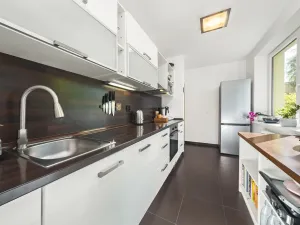Prodej bytu 3+1, Libčice nad Vltavou, Ke Studánkám, 73 m2