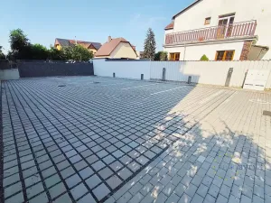 Pronájem garážového stání, Praha - Štěrboholy, K učilišti, 303 m2