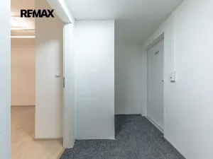 Prodej bytu 2+kk, Praha - Střížkov, Děčínská, 45 m2