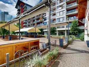Dražba restaurace, Praha - Holešovice, Jankovcova, 1096 m2