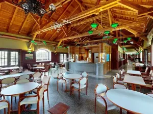 Dražba restaurace, Praha - Holešovice, Jankovcova, 1096 m2