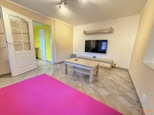 Pronájem bytu 2+1, Holubice, V Průhonu, 50 m2