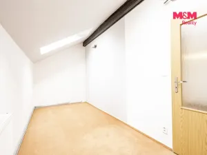Pronájem bytu 3+1, Nový Bor, Tržní náměstí, 108 m2