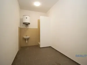 Pronájem výrobních prostor, Brandýs nad Labem-Stará Boleslav, Pražská, 440 m2