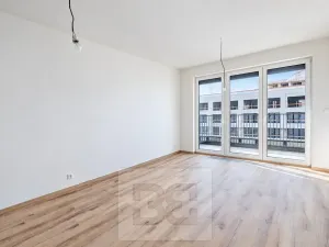 Pronájem bytu 1+kk, Praha - Hloubětín, Poděbradská, 32 m2
