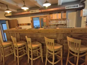 Pronájem restaurace, Čisovice, 181 m2