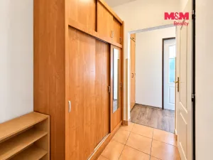 Pronájem bytu 2+1, Praha - Kamýk, Machuldova, 55 m2