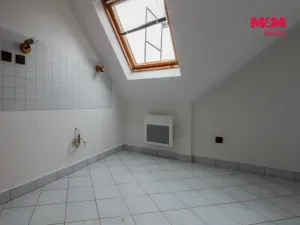 Pronájem kanceláře, Jeseník, nám. Svobody, 27 m2