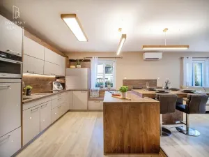 Prodej rodinného domu, Mladá Boleslav, Koněvova, 236 m2