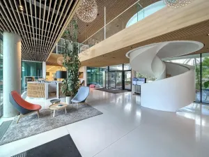 Pronájem kanceláře, Praha - Holešovice, Plynární, 648 m2