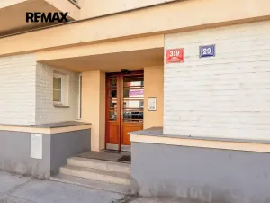 Prodej bytu 2+kk, Praha - Podolí, Doudova, 50 m2