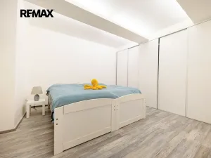 Prodej bytu 2+kk, Praha - Podolí, Doudova, 50 m2