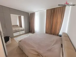 Prodej bytu 4+kk, Praha - Dolní Měcholupy, Kardausova, 103 m2