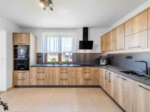 Prodej rodinného domu, Pržno, 384 m2