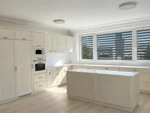 Pronájem vily, Zlín, 574 m2
