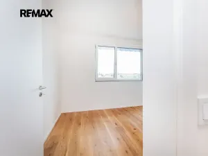 Pronájem bytu 2+kk, Praha - Radlice, U Komína, 41 m2
