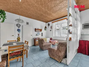 Prodej rodinného domu, Úsobí, 678 m2