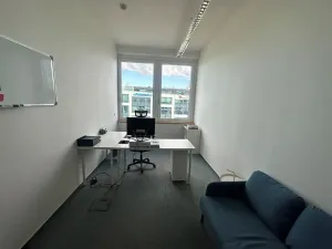 Pronájem kanceláře, Praha - Karlín, Pobřežní, 458 m2