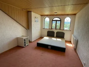 Pronájem kanceláře, Kynšperk nad Ohří, 600 m2
