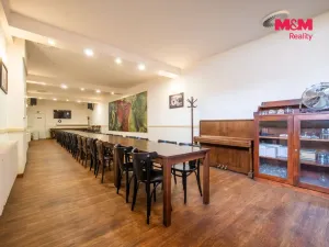 Pronájem restaurace, Most, Obránců míru, 400 m2