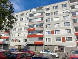 Prodej bytu 2+1, Hradec Králové, Sekaninova, 65 m2