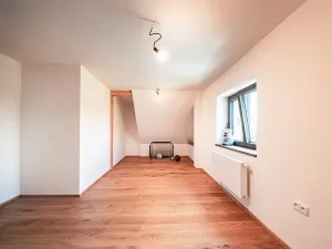 Prodej bytu 4+1, Střítež, 146 m2