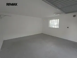 Prodej garáže, Praha - Podolí, 27 m2
