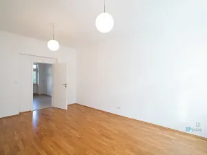Pronájem bytu 2+1, Praha - Žižkov, Štítného, 73 m2