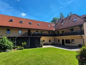 Pronájem bytu 1+kk, Hostivice, Litovická, 30 m2