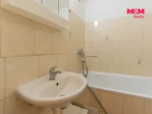 Prodej bytu 3+1, Chodov, Husova, 69 m2