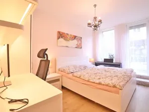 Pronájem bytu 3+kk, Praha - Libeň, V zahradách, 88 m2