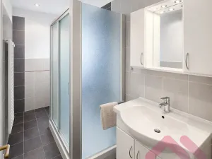 Prodej bytu 2+kk, Praha - Holešovice, U staré plynárny, 43 m2