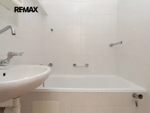 Prodej bytu 4+1, Praha - Záběhlice, Hrusická, 71 m2