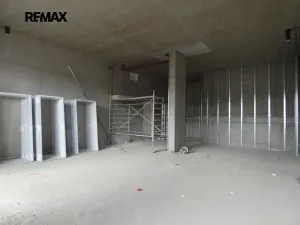 Pronájem obchodního prostoru, Praha - Hloubětín, Poděbradská, 94 m2