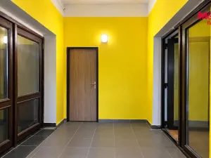 Pronájem obchodního prostoru, Karlovy Vary - Drahovice, Drahomířino nábř., 115 m2