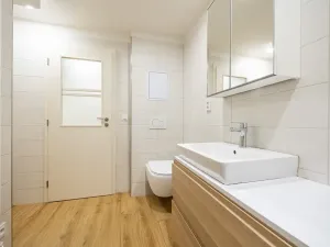 Prodej bytu 2+kk, Praha - Lhotka, K Novému dvoru, 64 m2