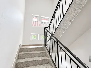 Prodej bytu 2+kk, Jedovnice, Na Kopci, 58 m2
