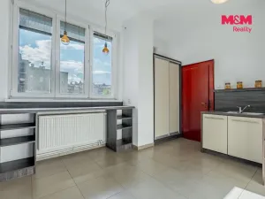 Prodej bytu 3+1, Český Těšín, Štefánikova, 111 m2